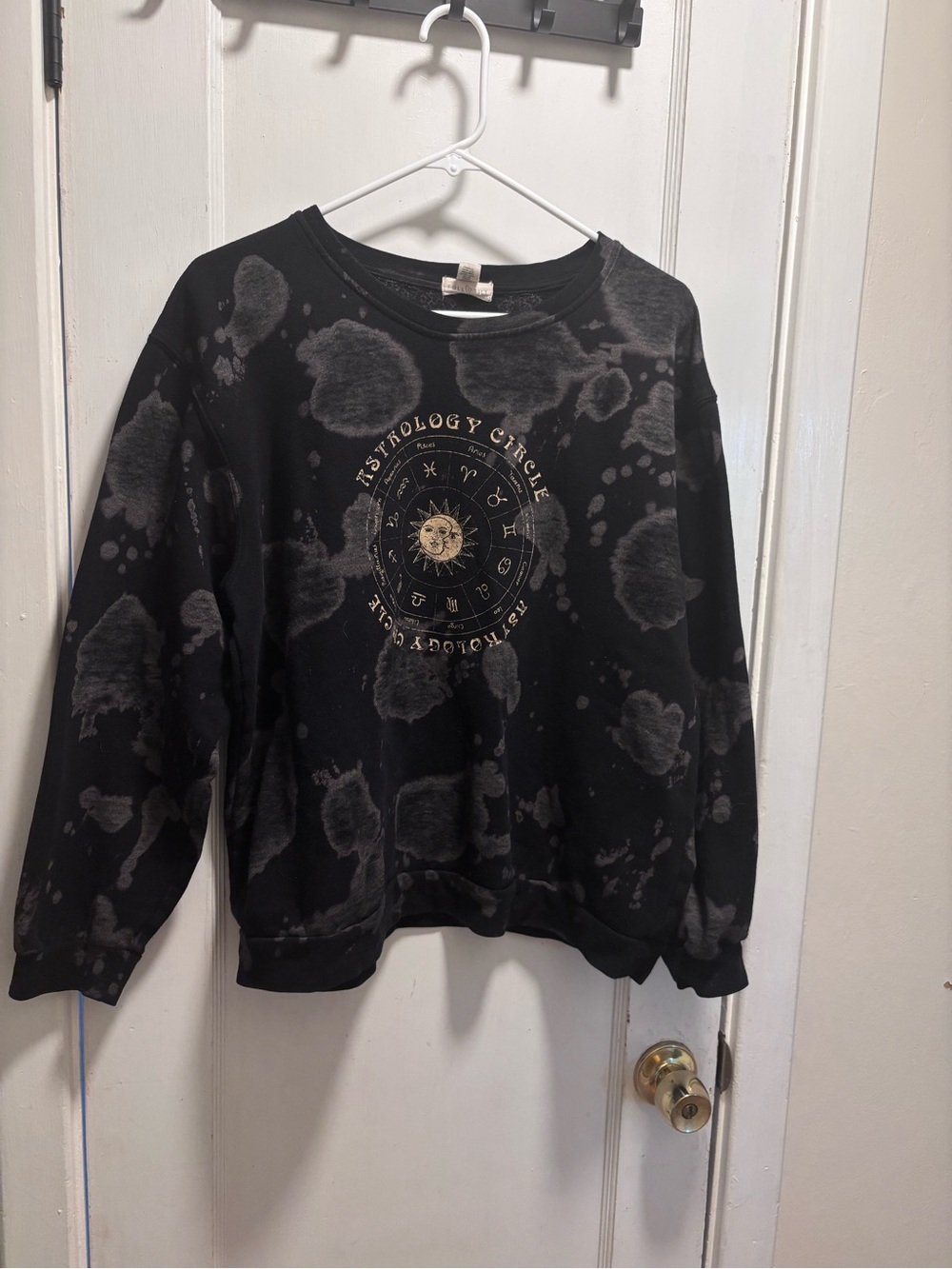Full Tilt astrology circle crewneck